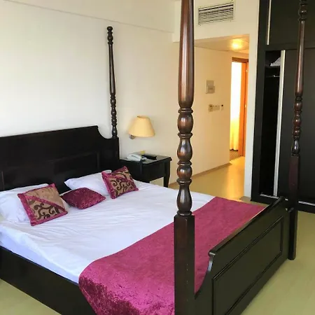 Sunport Hotel Seafront Rooms ! Kyrenia (Northern Cyprus)