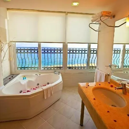 Hotel Sunport Hotel Seafront Rooms !