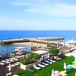 Sunport Boutique Hotel & Restaurant Beachfront Rooms ! Hotel 3*