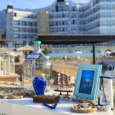 Hotel Beachfront Sunport Boutique Hotel & Restaurant 3*