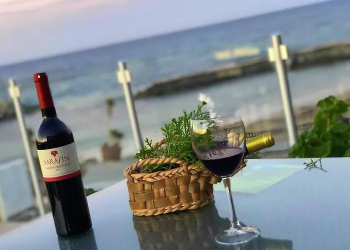 Sunport Boutique Hotel Beachfront Rooms ! Szálloda