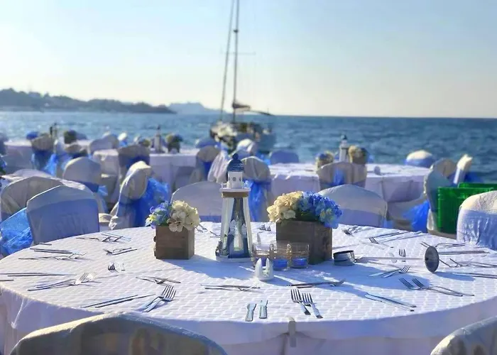 Sunport Boutique Hotel Beachfront Rooms ! Szálloda Kerínia