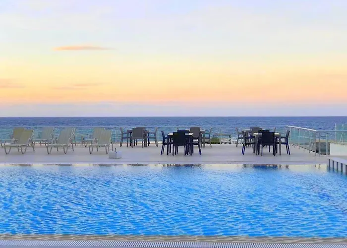 Szálloda Sunport Boutique Hotel Beachfront Rooms ! Kerínia