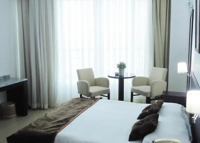 Sunport Boutique Hotel Beachfront Rooms ! Kerínia